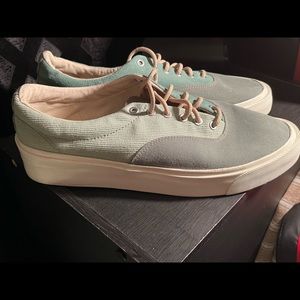 Converse Men's Green Two Tone Jungle Cloth Low Skid grip Size 12